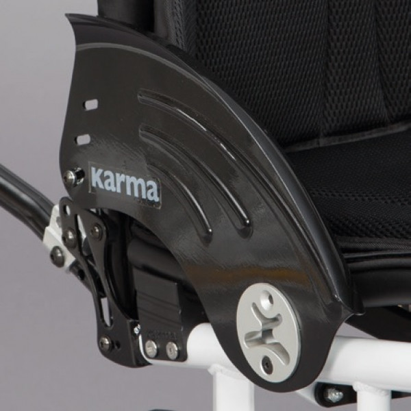 Protector de ropa y ruedas 3D