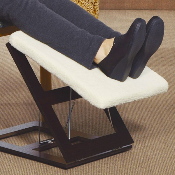 Reposapiernas plegable