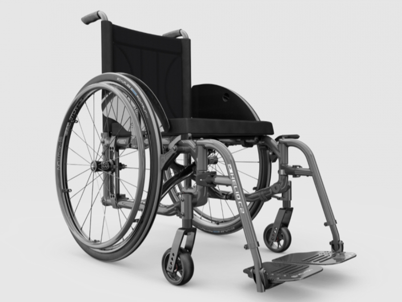 Silla de ruedas plegable de carbono HELIO C2