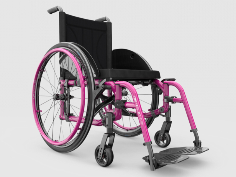 Silla de ruedas plegable de carbono HELIO C2