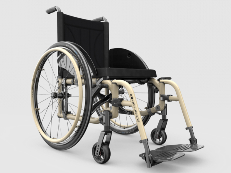 Silla de ruedas plegable de carbono HELIO C2