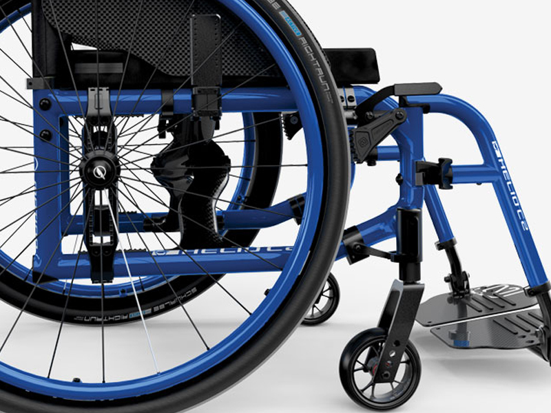 Silla de ruedas plegable de carbono HELIO C2