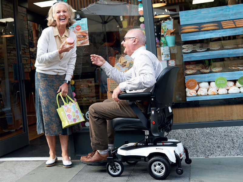 Silla de ruedas eléctrica R120