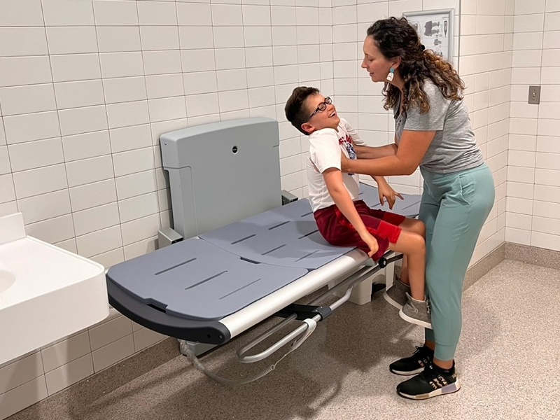 Camilla de altura graduable eléctrica