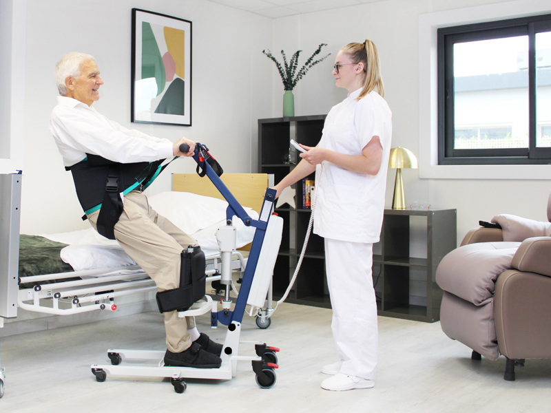 Grúa domiciliaria de bipedestación BLUE WAYUP 3