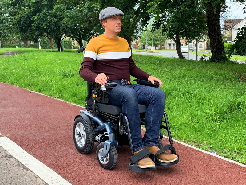 Silla de ruedas eléctrica RUEBA