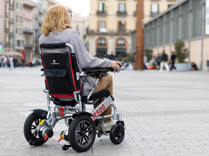 Silla de ruedas eléctrica plegable R500