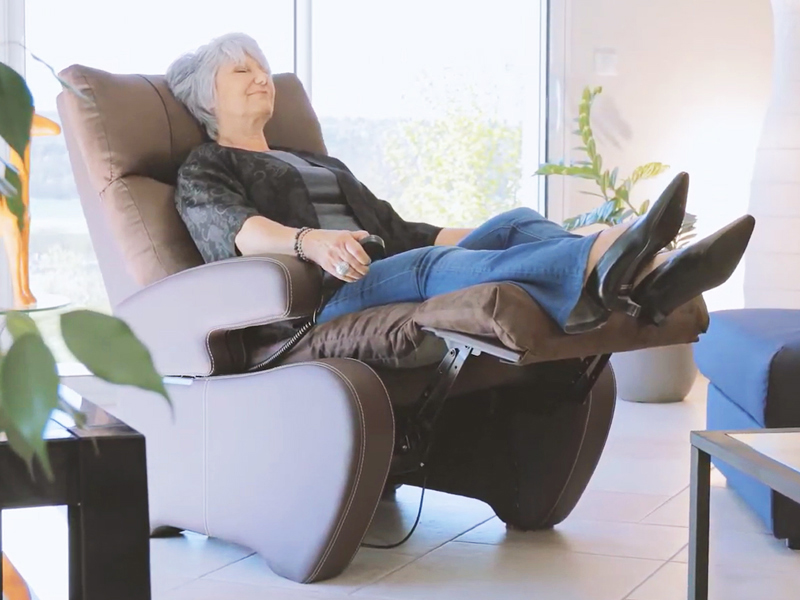 Sillón elevador COCOON XXL hasta 220 Kg. Reposabrazos extraíbles