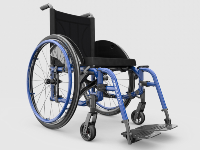 Silla de ruedas plegable de carbono HELIO C2